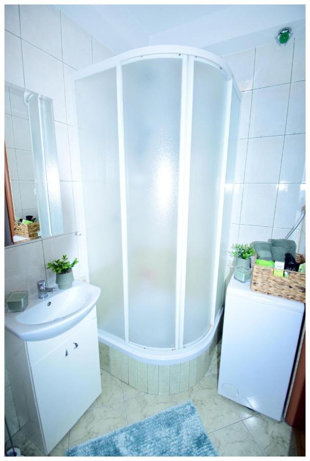 Color24 Apartament VI Stalowa Wola Bagian luar foto