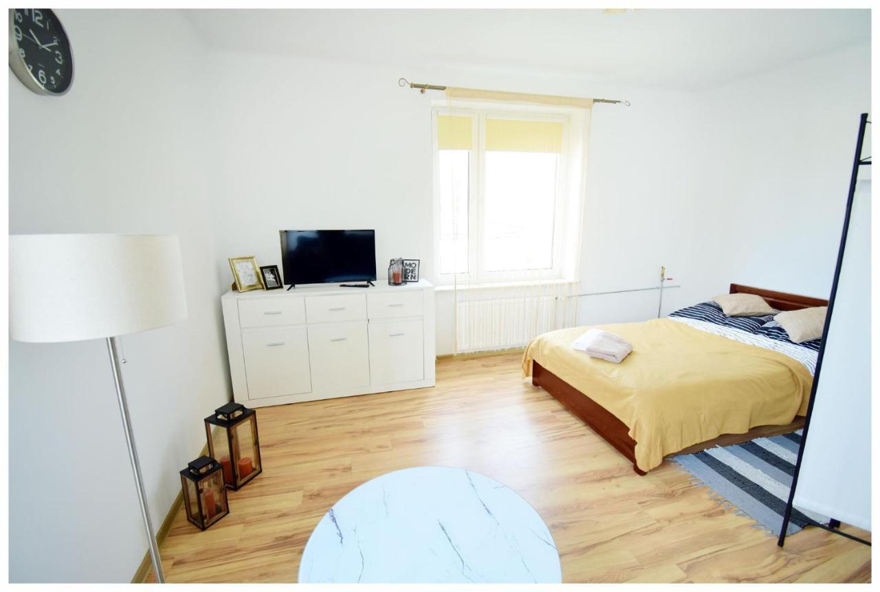 Color24 Apartament VI Stalowa Wola Bagian luar foto